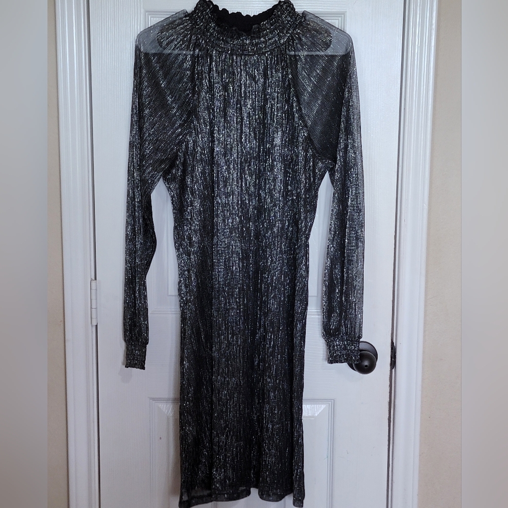 Nina Leonard smocked neck metallic black and silver long smock sleeves,L